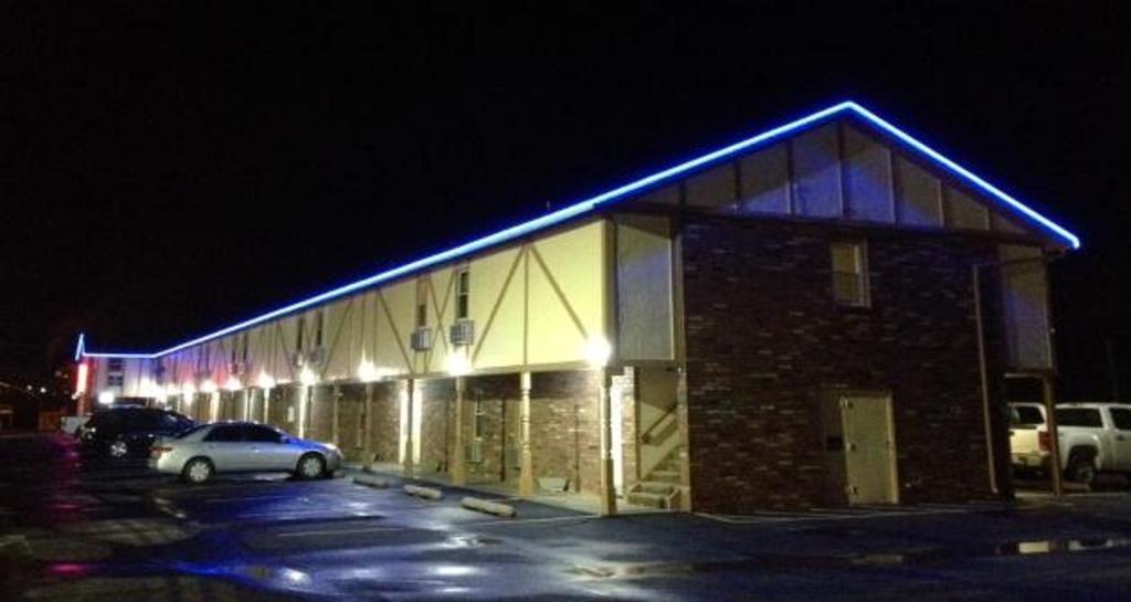 Henryetta Economy Express Inn מראה חיצוני תמונה