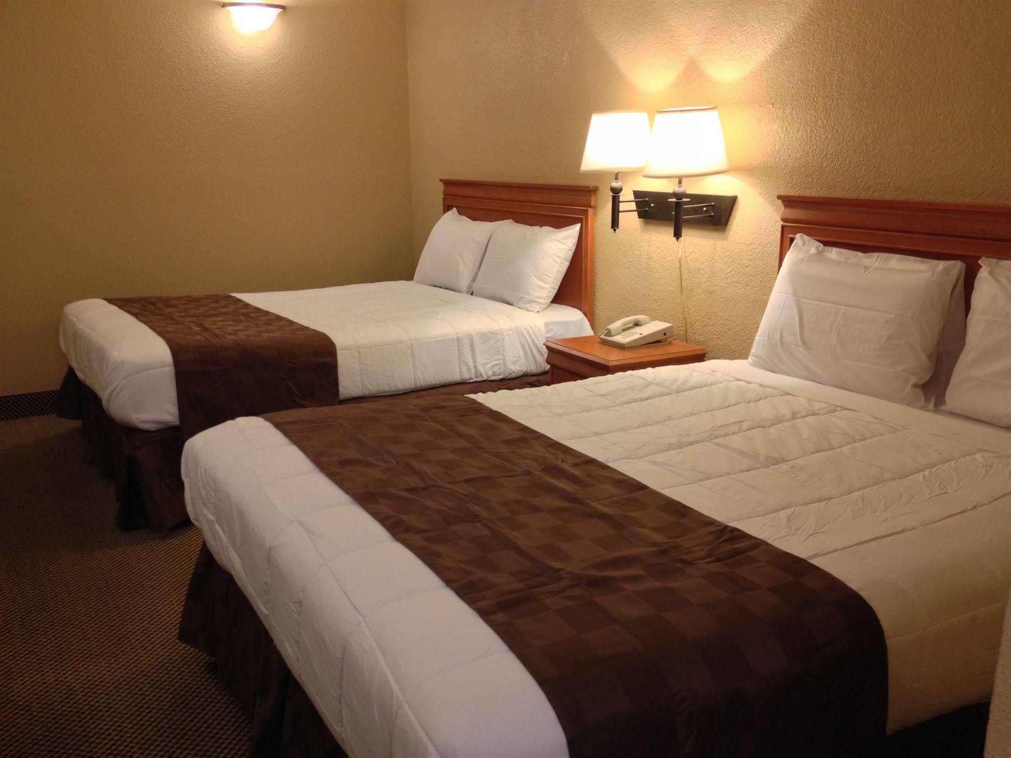 Henryetta Economy Express Inn מראה חיצוני תמונה